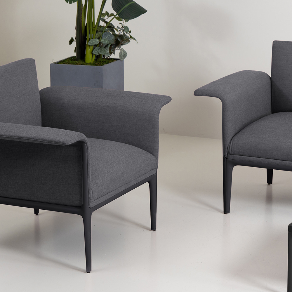 팜 커브드 암 소파[L]. Fam Curved Arm Sofa[Left]