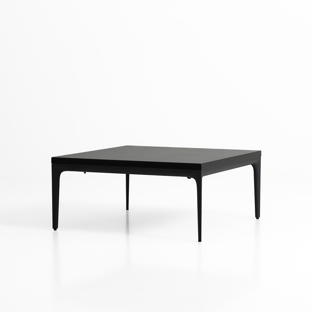 팜 스퀘어 테이블. Fam Square Table