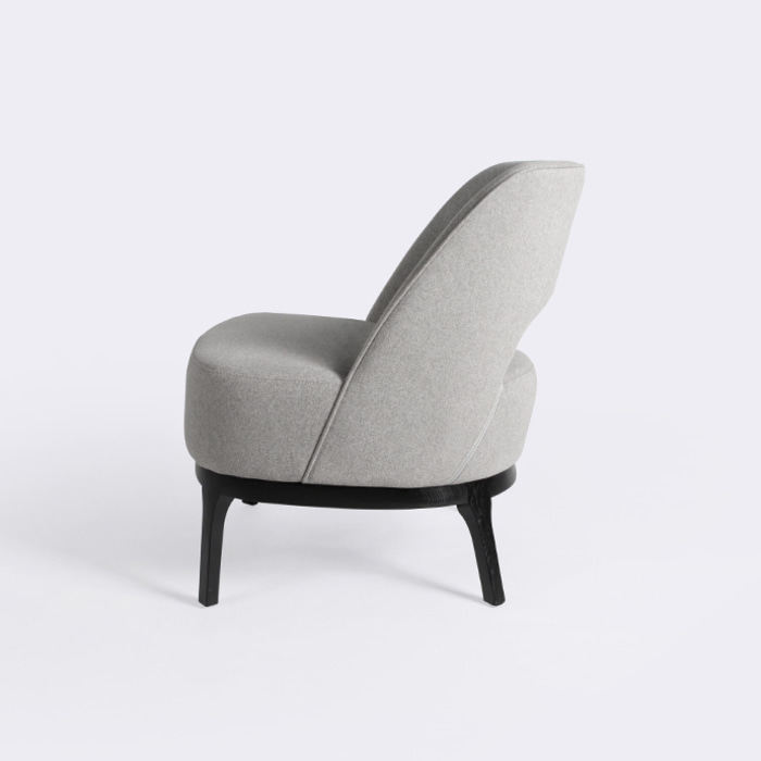 컴팩트 라운지 체어. Compact lounge chair (라이트그레이)