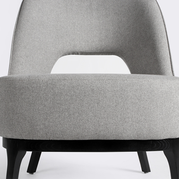 컴팩트 라운지 체어. Compact lounge chair (라이트그레이)