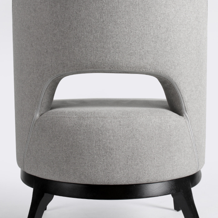 컴팩트 라운지 체어. Compact lounge chair (라이트그레이)