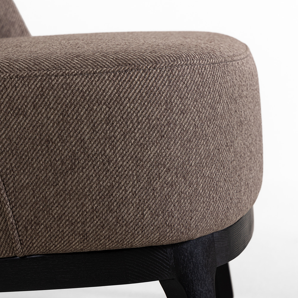 컴팩트 라운지 체어. Compact lounge chair (라이트그레이)