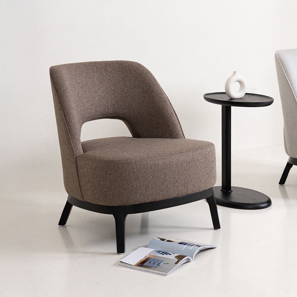 컴팩트 라운지 체어. Compact lounge chair (라이트그레이)