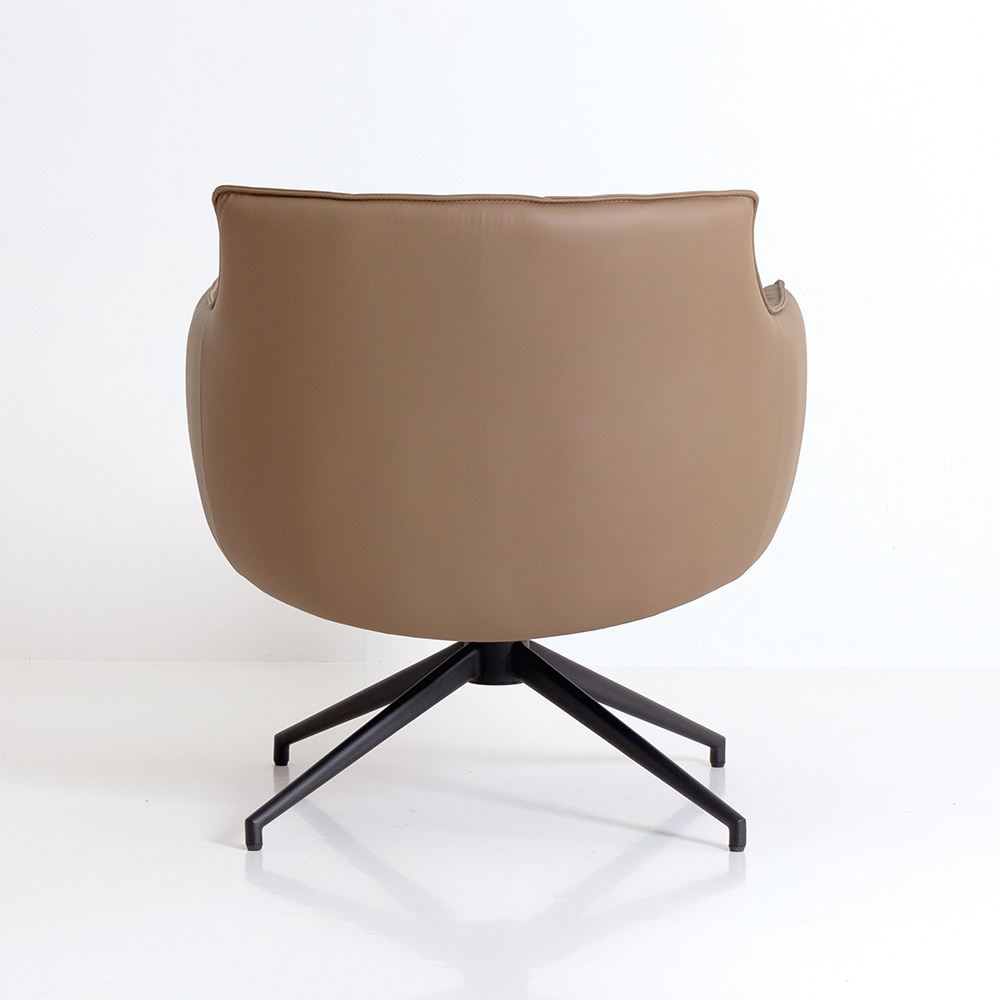 도무스 라운지 체어. Domus loung chair