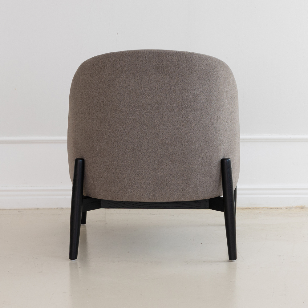 보울 라운지 체어. Bowl lounge chair