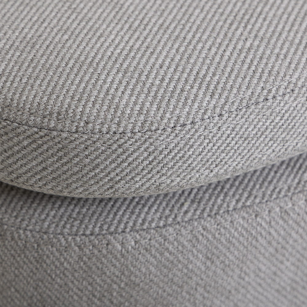 보울 라운지 체어. Bowl lounge chair