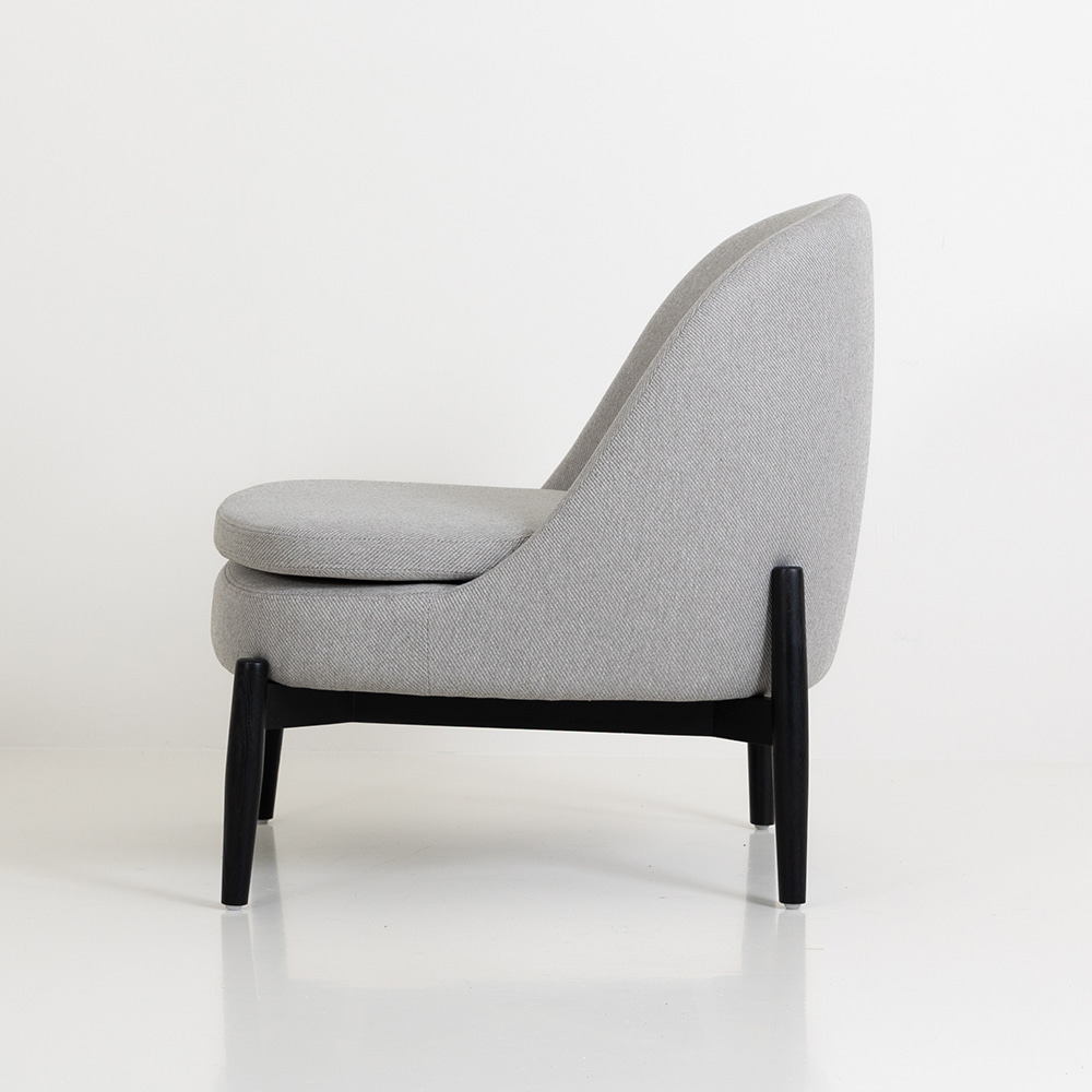 보울 라운지 체어. Bowl lounge chair