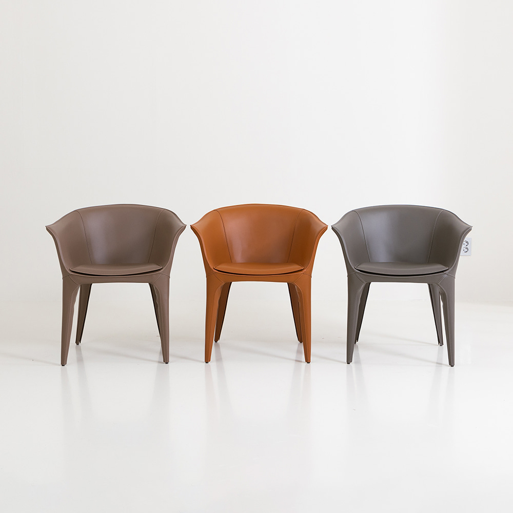 루시 암체어. Lucy armchair