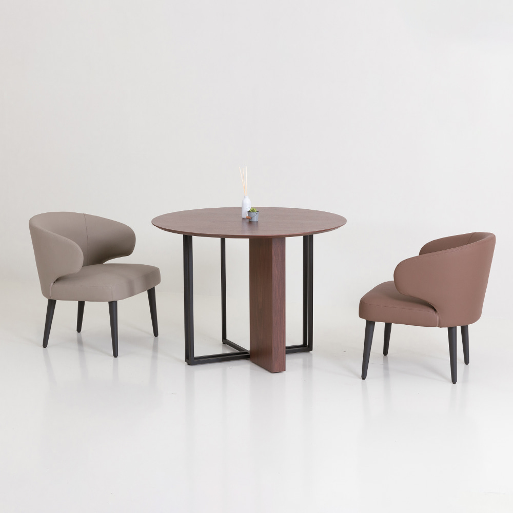 허그 암체어. Hug armchair