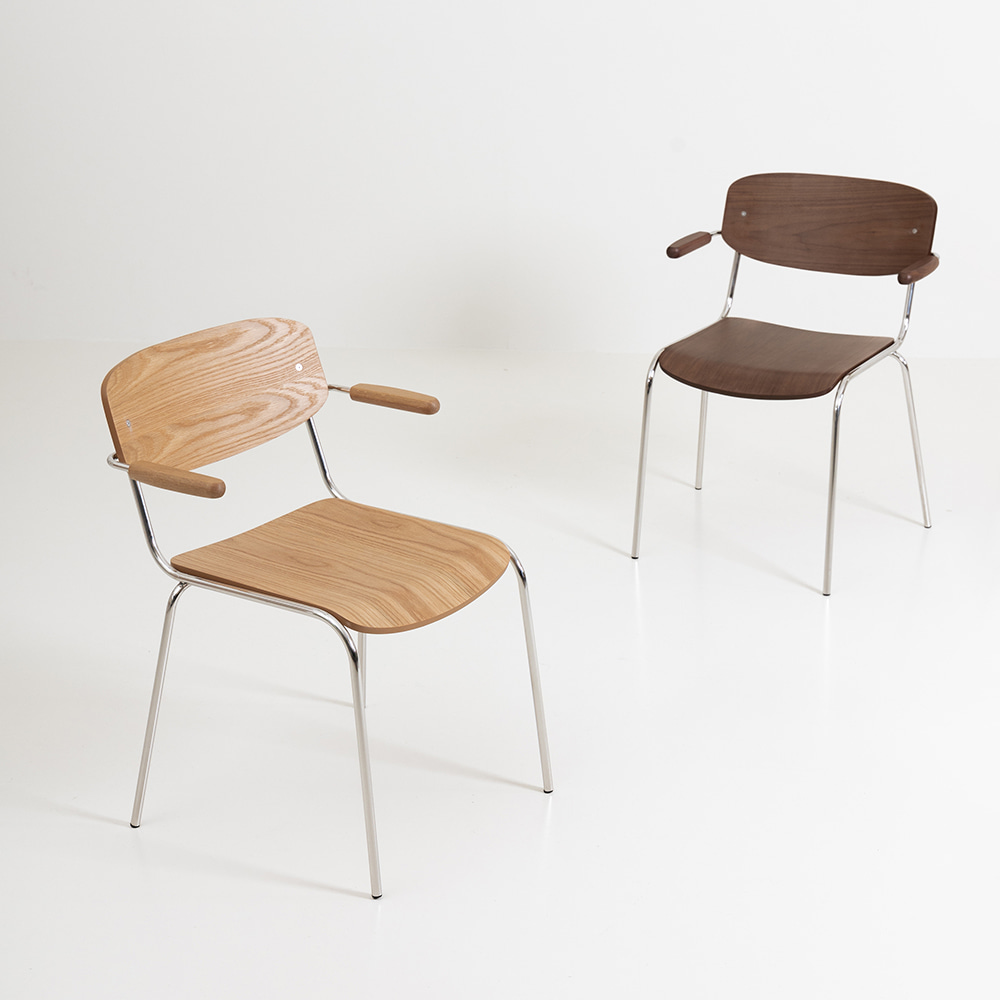 위즈 암체어. Wiz armchair