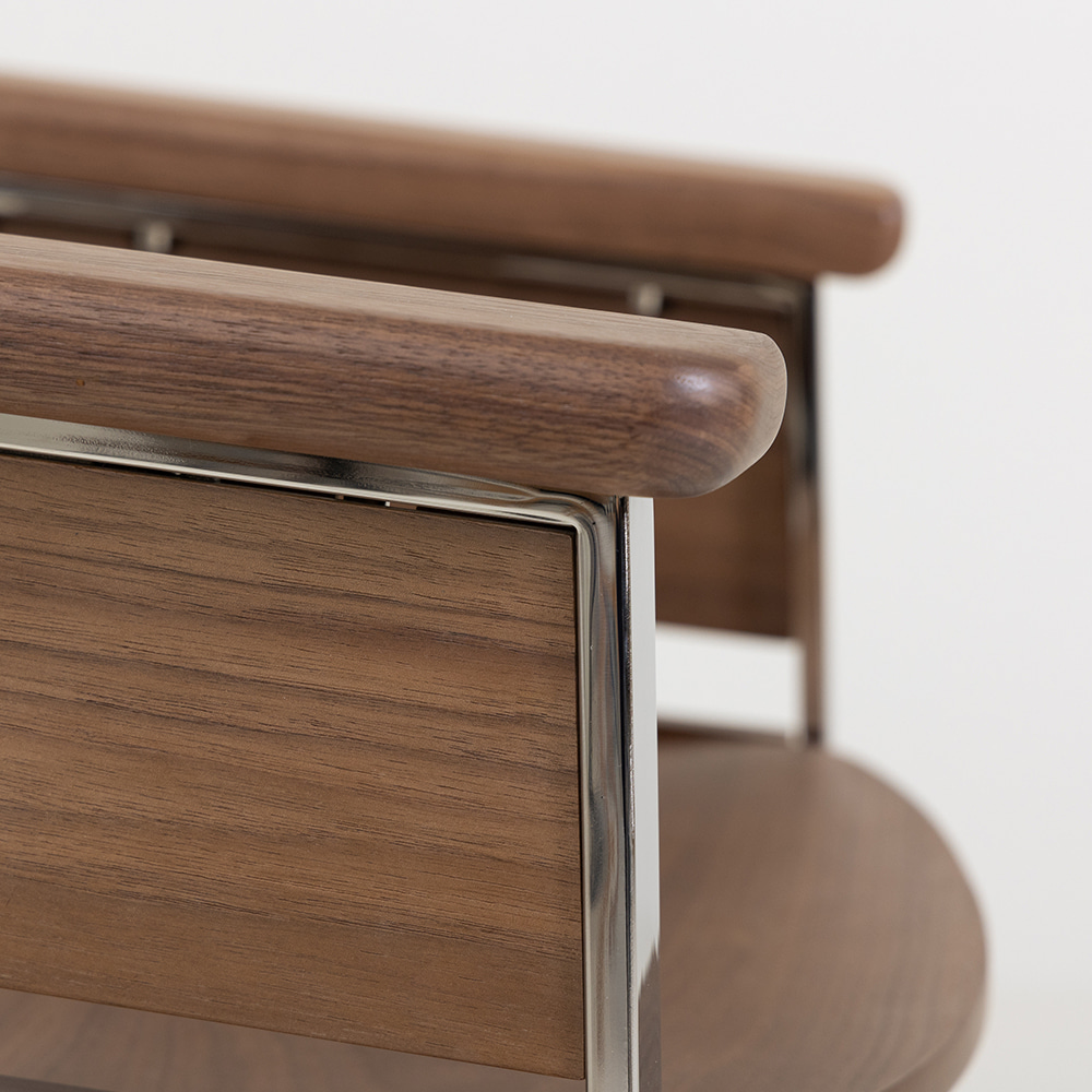 칼리프 암체어. Khalife armchair