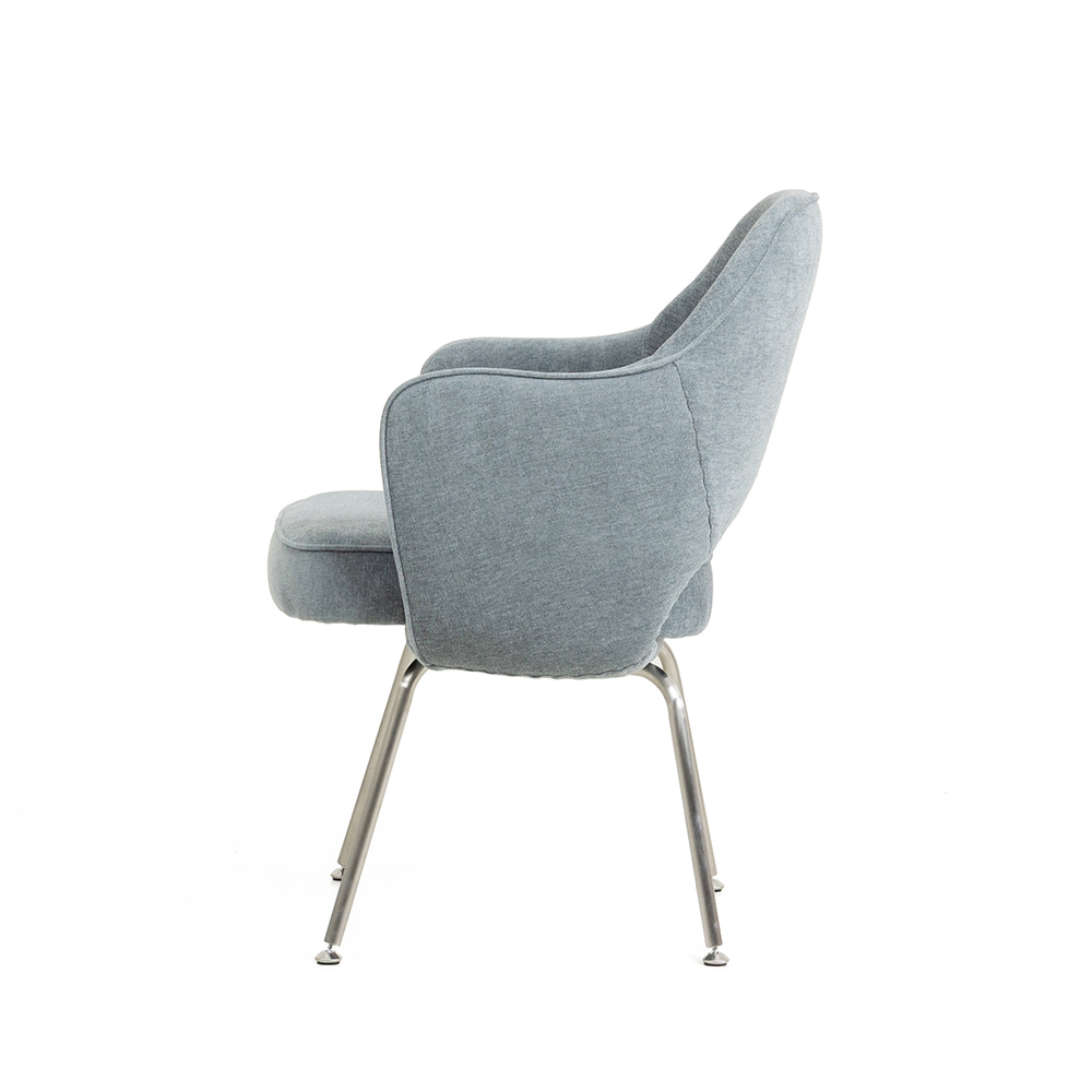 네버 암체어. Never Armchair