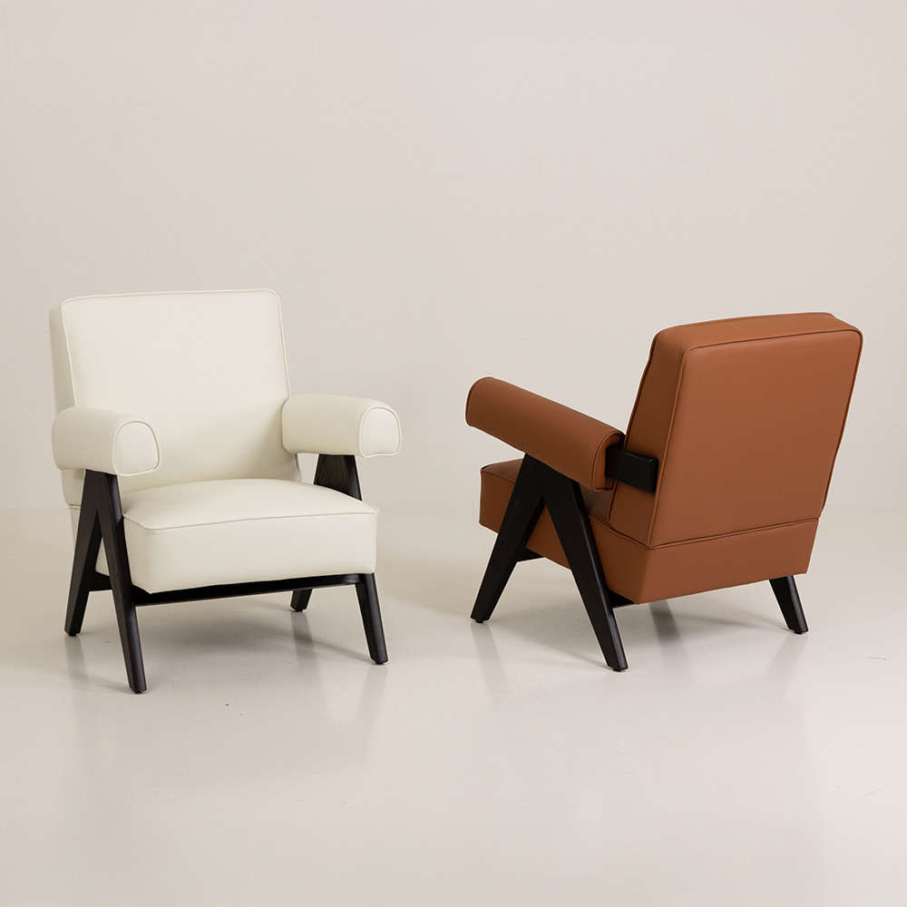 피콜로 라운지 체어. Piccolo Lounge Chair