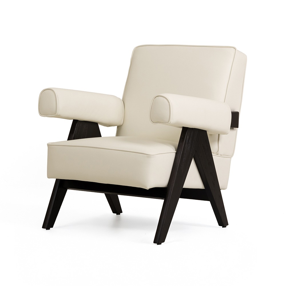 피콜로 라운지 체어. Piccolo Lounge Chair