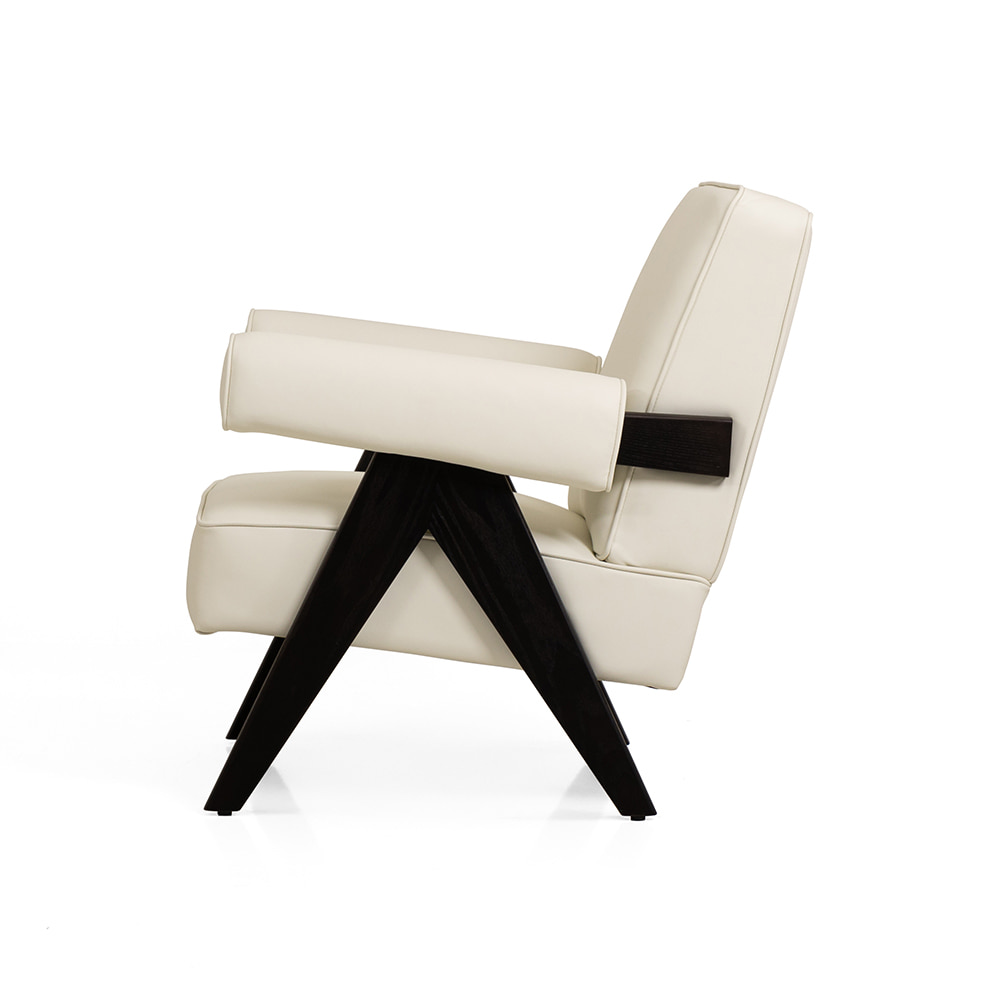 피콜로 라운지 체어. Piccolo Lounge Chair