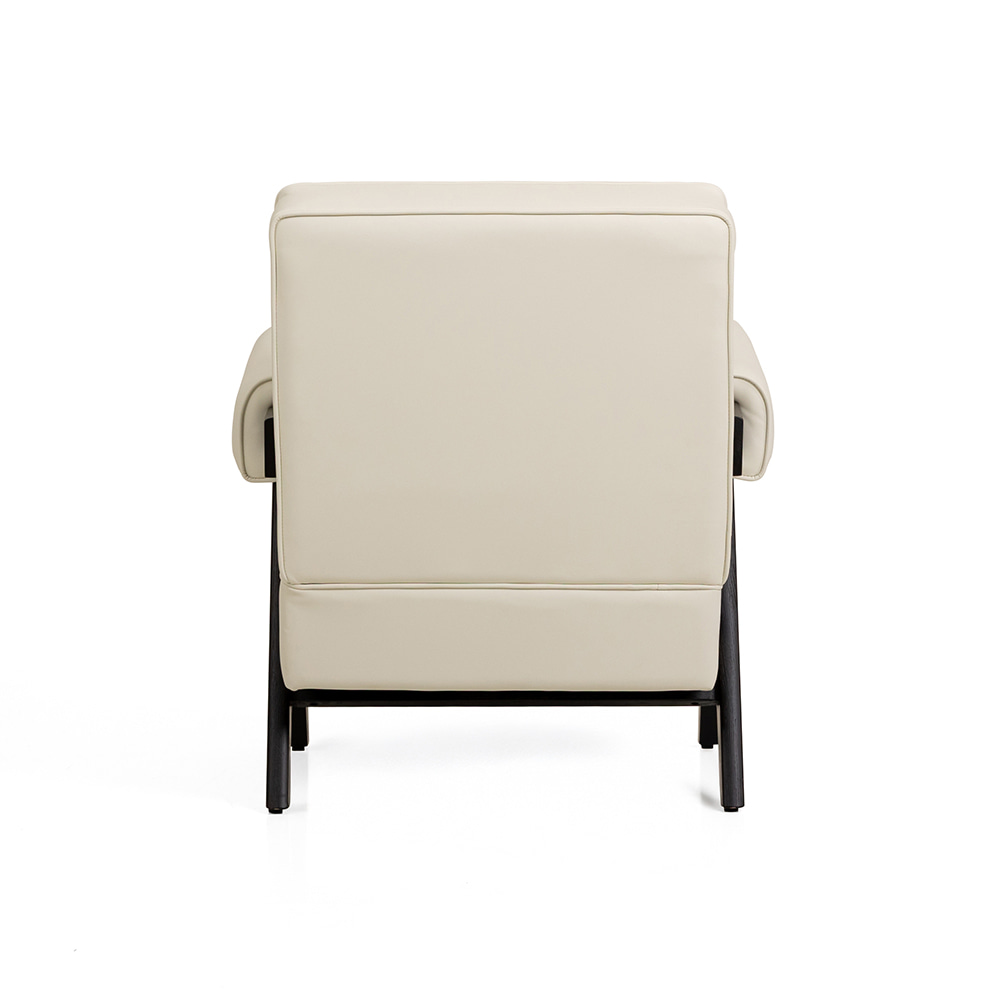 피콜로 라운지 체어. Piccolo Lounge Chair